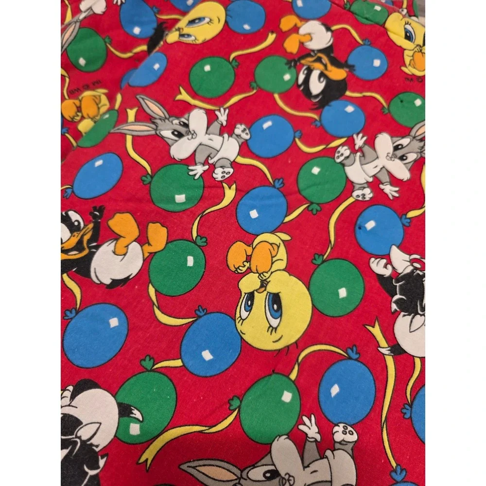 Looney Tunes Characters Red‎ Balloons 38
